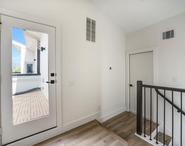 229 Willard Street - Photo Thumbnail 32