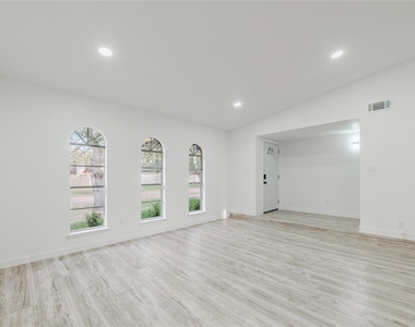 2210 Stillmeadow Drive - Photo Thumbnail 2