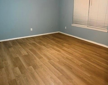 9910 Willmont Road - Photo Thumbnail 11