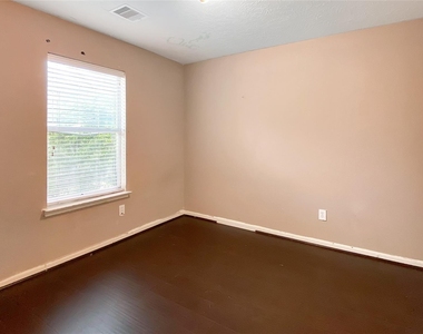 2614 Skyview Knoll Court - Photo Thumbnail 11