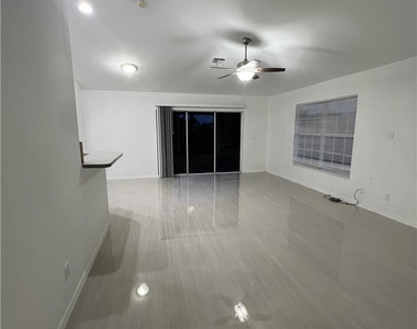 1543 Hightower Avenue S - Photo Thumbnail 8