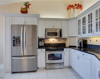 8420 Excalibur Circle - Photo Thumbnail 13