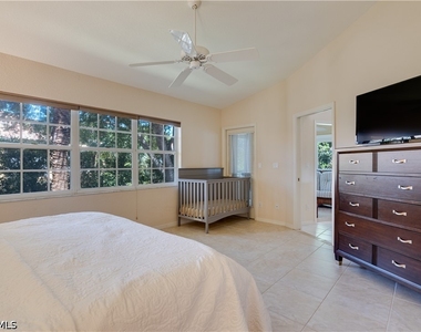 8420 Excalibur Circle - Photo Thumbnail 17