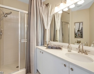 1117 Sweetwater Lane - Photo Thumbnail 9