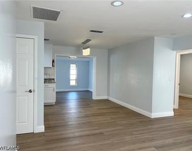 1428 Se 20th Avenue - Photo Thumbnail 12