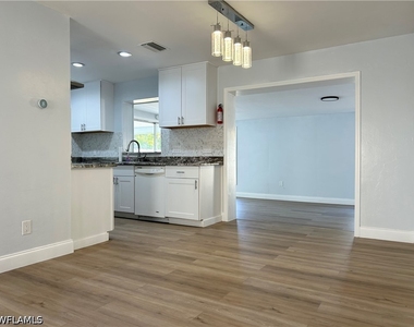 1428 Se 20th Avenue - Photo Thumbnail 10