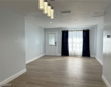1428 Se 20th Avenue - Photo Thumbnail 6