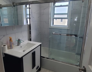 Perfect Rental home in the heart of St. Albans, Queens. - Photo Thumbnail 7