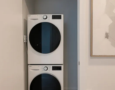 158 Lott Street - Photo Thumbnail 6