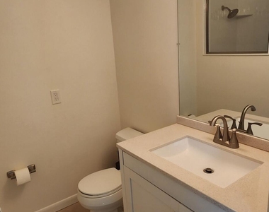 1550 W Central Avenue - Photo Thumbnail 5