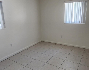 1550 W Central Avenue - Photo Thumbnail 11