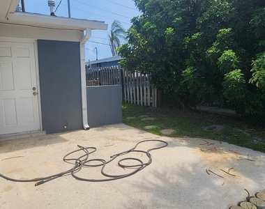 1550 W Central Avenue - Photo Thumbnail 27