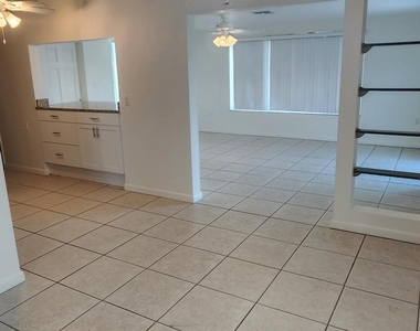 1550 W Central Avenue - Photo Thumbnail 14