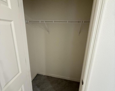 4422 Talbot Boulevard - Photo Thumbnail 14