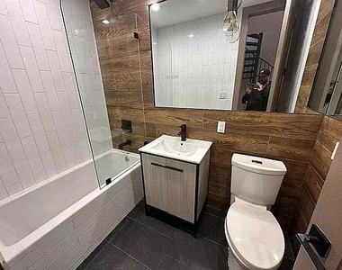 1140 Dekalb Avenue - Photo Thumbnail 8