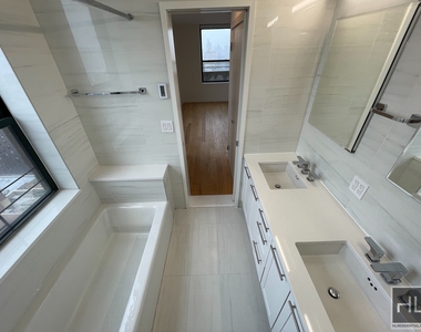 West 87th Street - Photo Thumbnail 2