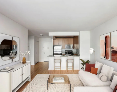 West 55th Street - Photo Thumbnail 1