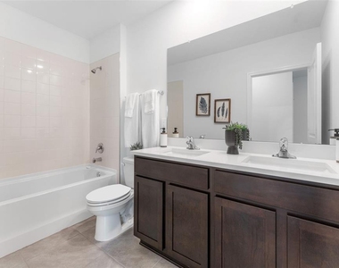 7181 Broad River Avenue - Photo Thumbnail 31