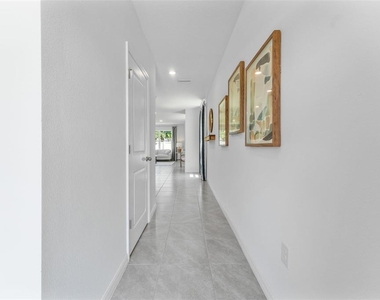 7181 Broad River Avenue - Photo Thumbnail 6