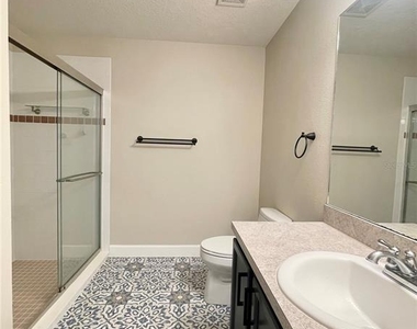 5313 Cordgrass Bend Lane - Photo Thumbnail 12