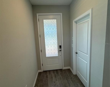 13823 Rangeland Boulevard - Photo Thumbnail 5