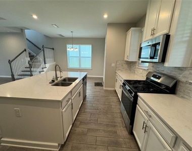 13823 Rangeland Boulevard - Photo Thumbnail 10