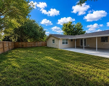 7201 Daggett Terrace - Photo Thumbnail 33
