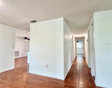 7201 Daggett Terrace - Photo Thumbnail 12