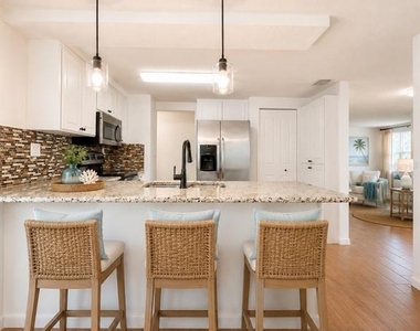 7201 Daggett Terrace - Photo Thumbnail 6