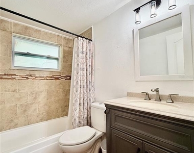 7201 Daggett Terrace - Photo Thumbnail 32