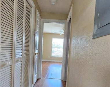 117 N Evergreen Avenue - Photo Thumbnail 6