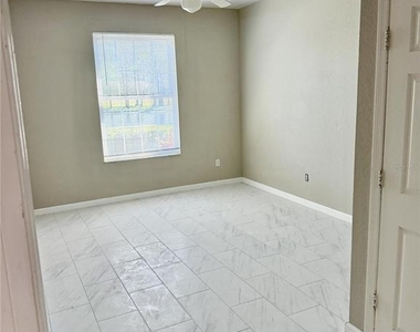 13572 Turtle Marsh Loop - Photo Thumbnail 15