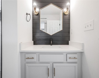 1508 E Jean Street - Photo Thumbnail 26