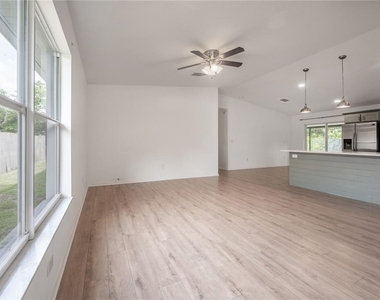 1508 E Jean Street - Photo Thumbnail 7