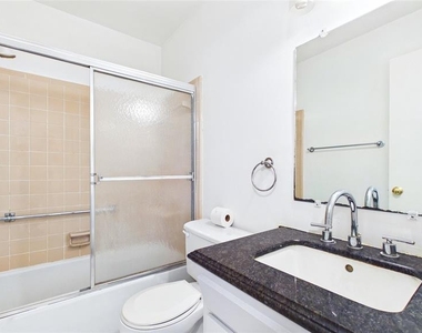 325 Sky Loch Drive W - Photo Thumbnail 19