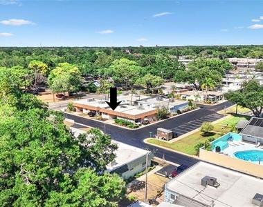 325 Sky Loch Drive W - Photo Thumbnail 34
