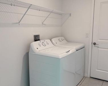 5487 Blue Azure Drive - Photo Thumbnail 25