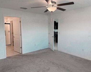 5487 Blue Azure Drive - Photo Thumbnail 9