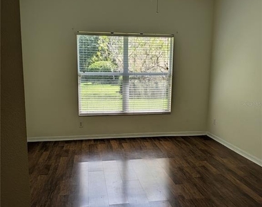 20405 Harvest Oak Court - Photo Thumbnail 11