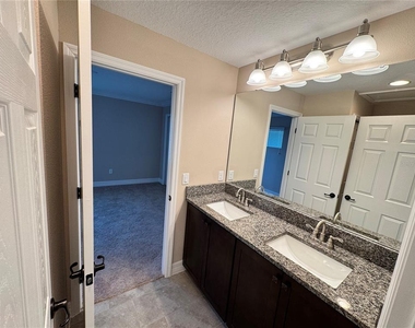 345 Villa Corte Drive - Photo Thumbnail 40