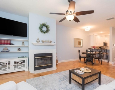 1050 Starkey Road - Photo Thumbnail 15