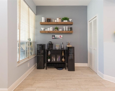 1050 Starkey Road - Photo Thumbnail 4
