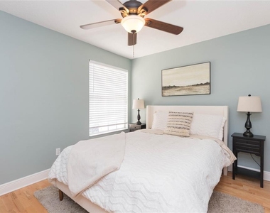 1050 Starkey Road - Photo Thumbnail 20