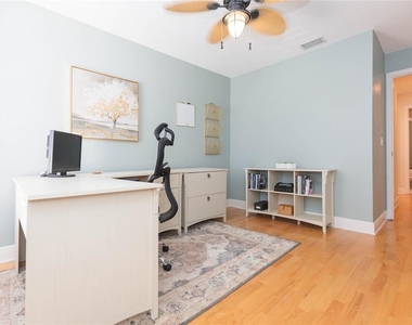 1050 Starkey Road - Photo Thumbnail 23