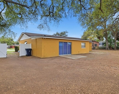 2327 W Knollwood Place - Photo Thumbnail 33