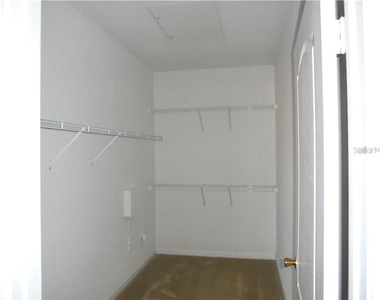 10446 Villa View Circle - Photo Thumbnail 11