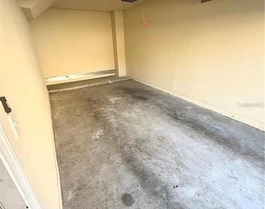 10446 Villa View Circle - Photo Thumbnail 19
