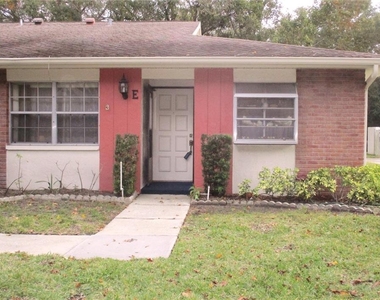 2225 Lark Circle W - Photo Thumbnail 17