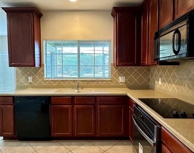 2939 Willowleaf Lane - Photo Thumbnail 6