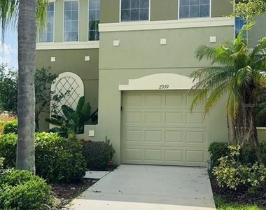 2939 Willowleaf Lane - Photo Thumbnail 2